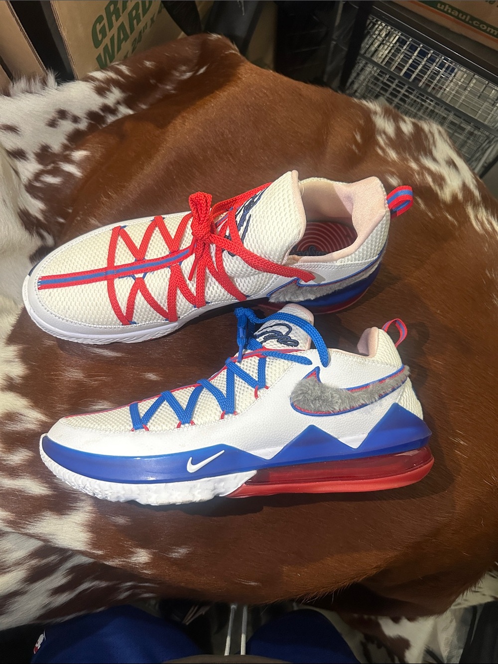 LeBron looney Tunes, Nike White Sneakers with Red and Blue Accents